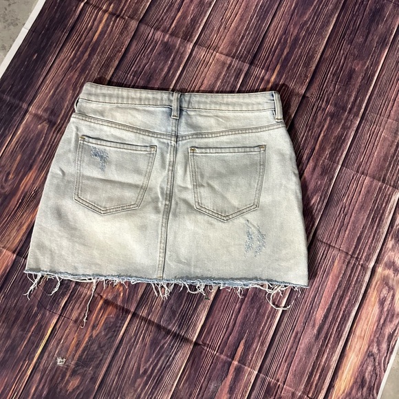 Pacsun Distressed Denim Skirt Size 27 - Picture 7 of 7